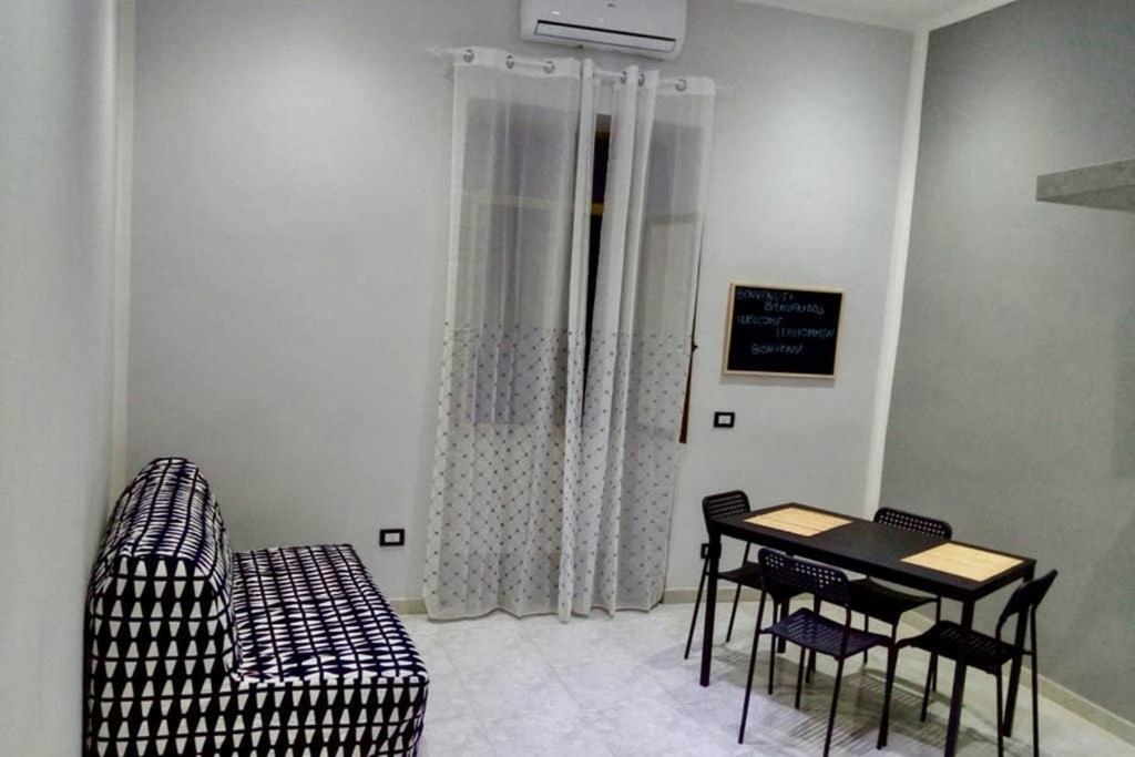 Apartment Orefici Maison Neapel